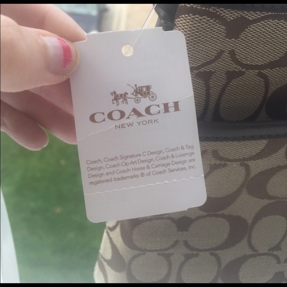 NWT never used Coach crossbody - Picture 2 of 8